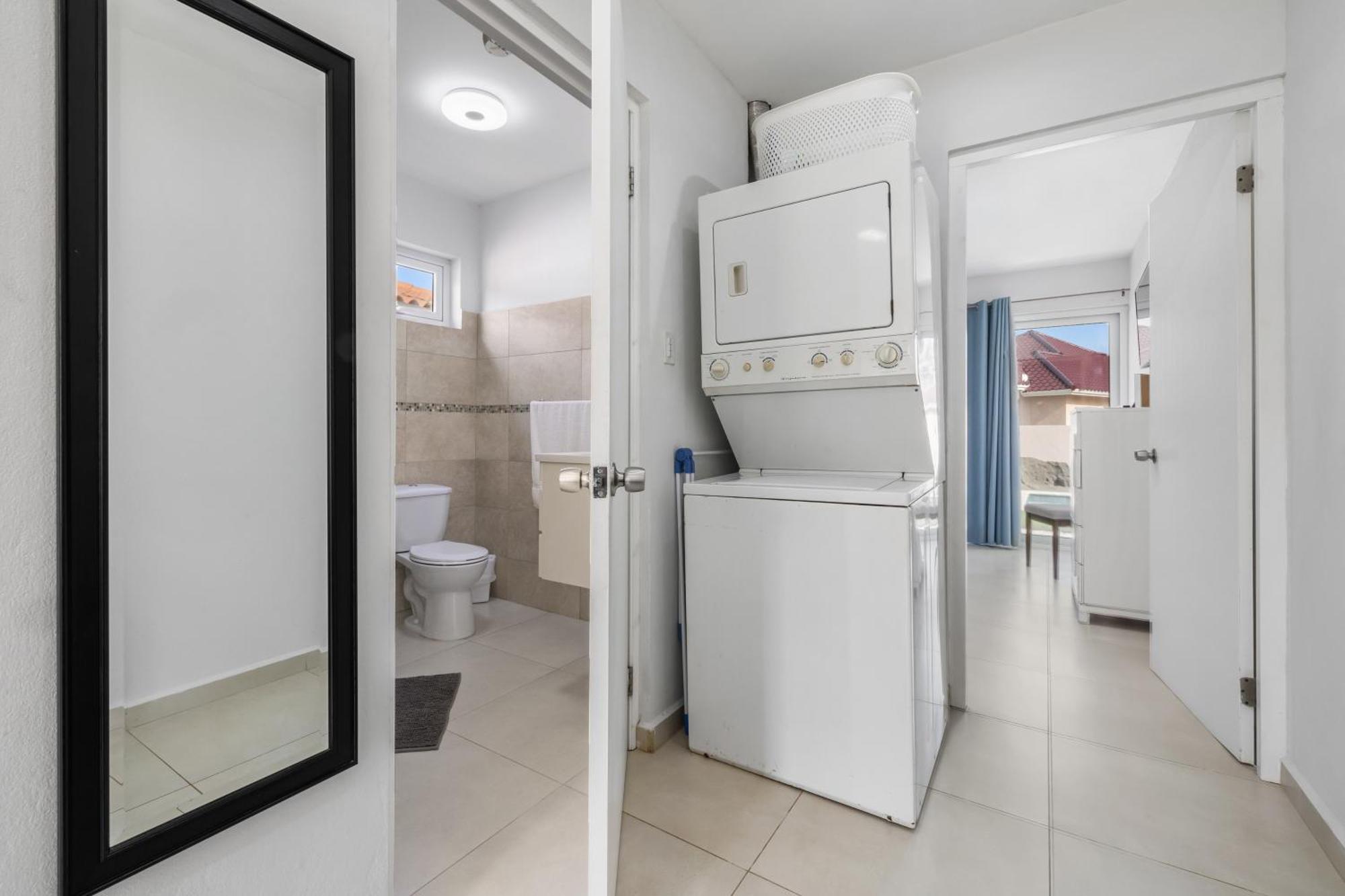 Adele'S Apartment With Pool, 5 Minutes Walk To The Beach Palm Beach Dış mekan fotoğraf